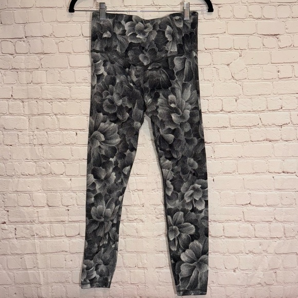 ATHLETA Elation Textured Tight, Size Small - Picture 7 of 9